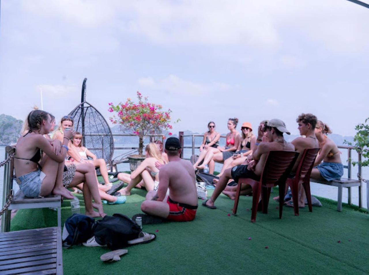 Brother Friendly - Gia Cat Long Hotel Dong Khe Sau Dış mekan fotoğraf